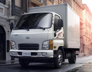 Xe tải Hyundai 2,5 tấn N250 thùng kín